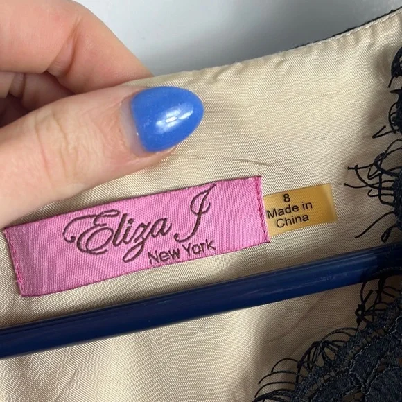 Eliza J Black Lace & Faille V Neck Cocktail Dress - Picture 5 of 16